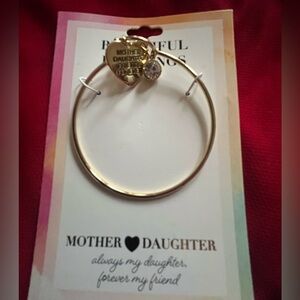 Mother Daughter Friends Forever Gold Heart & Crystal Charm Bracelet NWT